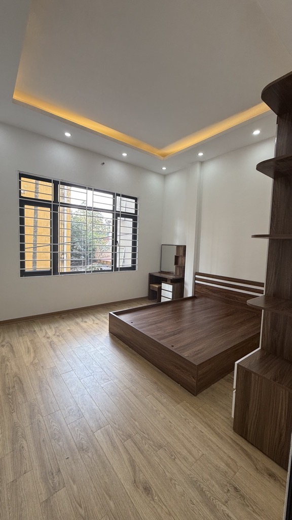 NHÀ ĐẸP DÂN XÂY VÀO Ở NGAY - GẦN HUYỆN ỦY THANH TRÌ - 40M2 CHỈ NHÚ 7TỶ!